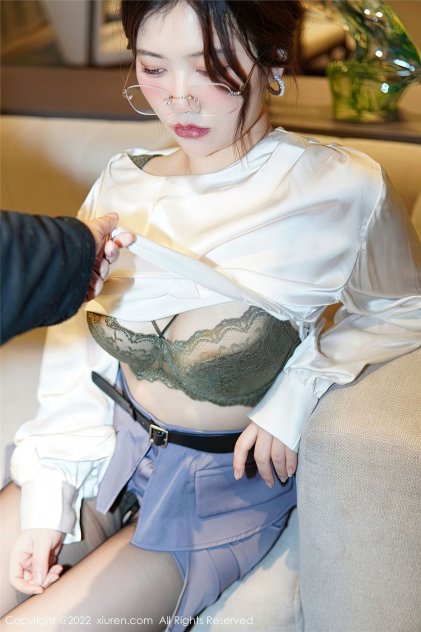 大胸年轻的老师5